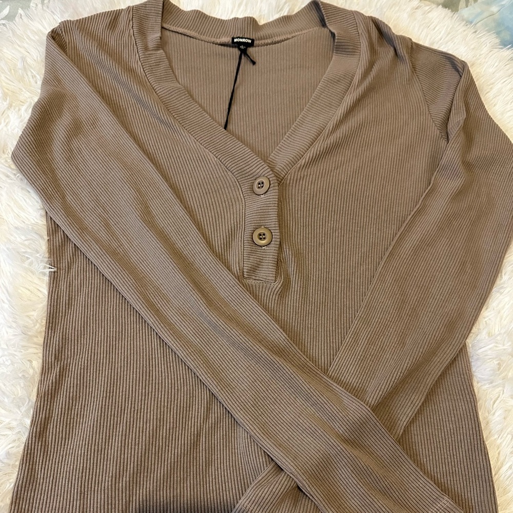 NWT! MONROW RIBBED TOP